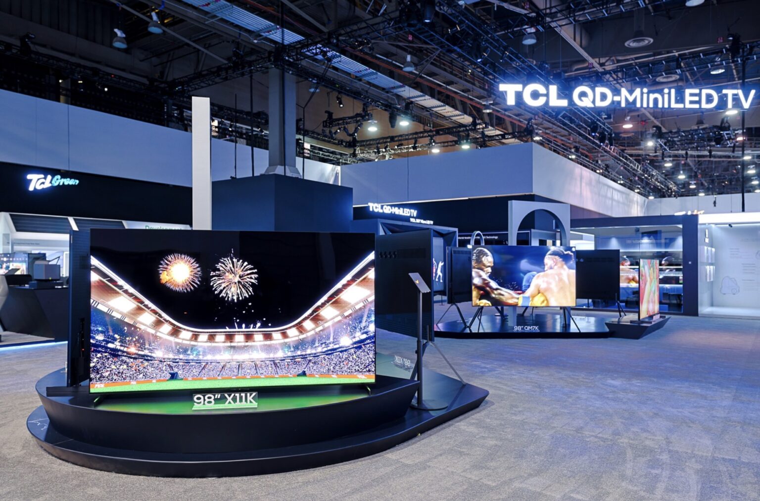 TCL trình làng công nghệ màn hình và thiết bị thông minh tại CES 2025 TCL trình làng công nghệ màn hình và thiết bị thông minh tại CES 2025