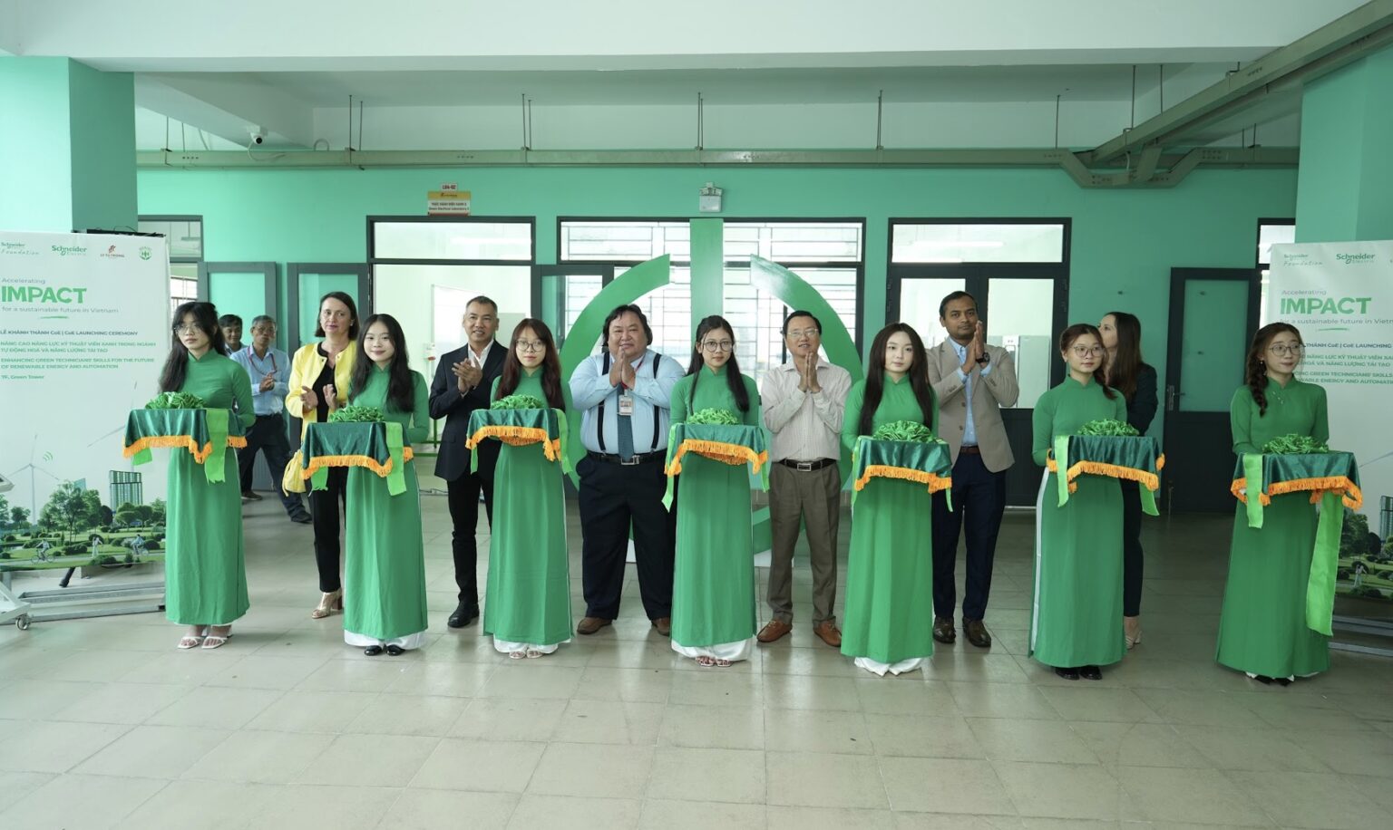 Schneider Electric khánh thành Trung tâm đào tạo CoE để phát triển nguồn nhân lực xanh