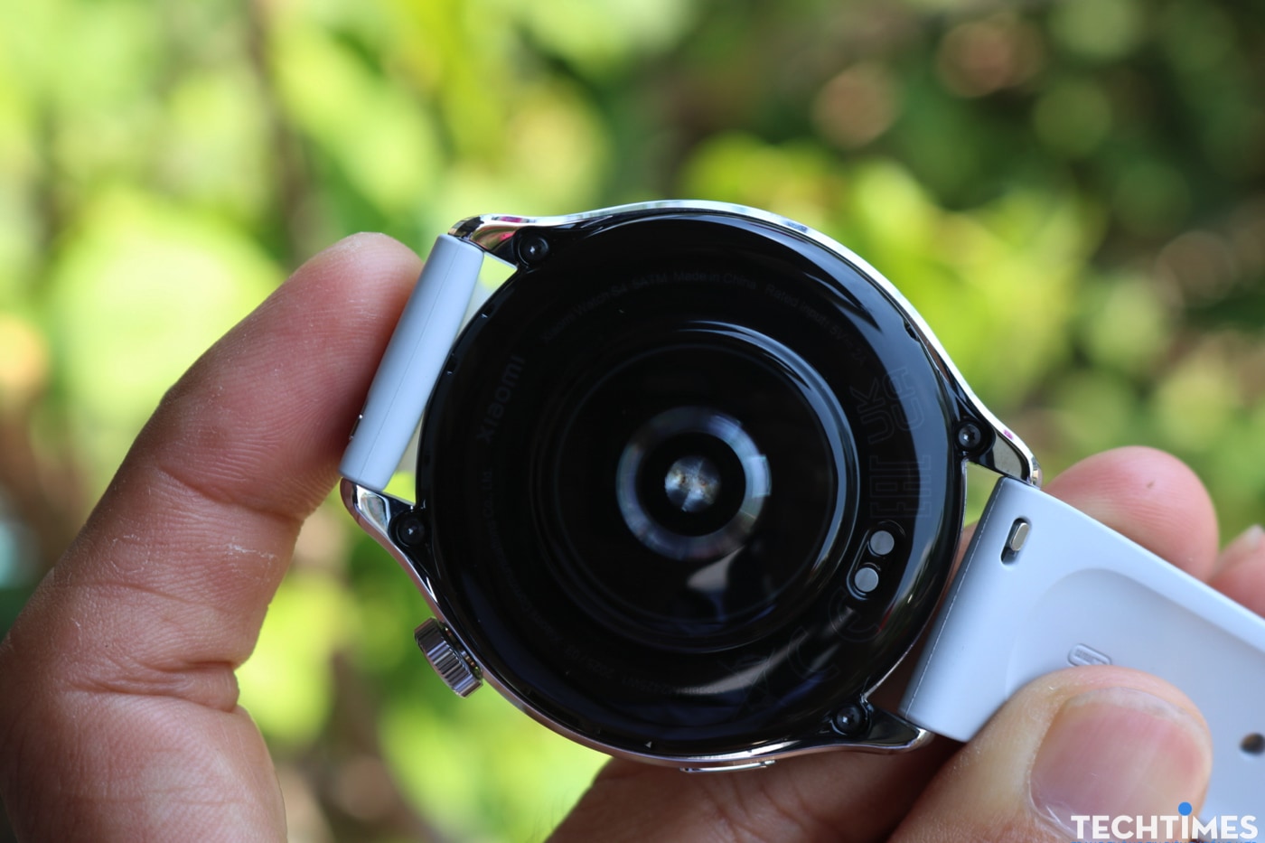 Xiaomi Watch S4 không chỉ dừng lại ở vẻ ngoài đẹp mắt mà còn là một trợ thủ đắc lực trong việc chăm sóc sức khỏe và hỗ trợ luyện tập