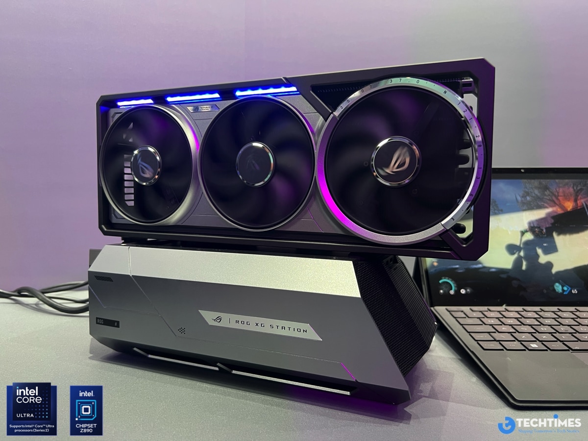 Asetek Coldplate mới: ASUS hợp tác với Asetek để giới thiệu một coldplate mới, được cho là vượt trội hơn mẫu flagship hiện tại, mang lại hiệu suất làm mát tốt hơn cho các CPU hiệu năng cao. Coldplate này được trưng bày độc quyền tại gian hàng ASUS, thu hút sự chú ý của các nhà xây dựng PC và chuyên gia công nghệ.