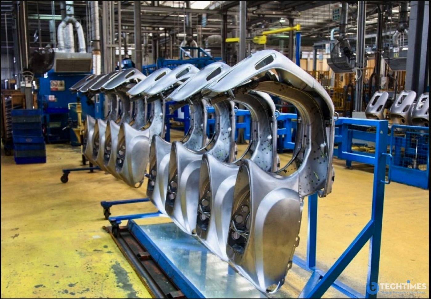 1. Xưởng Hàn (Welding Shop): Nơi Khung Xe Ra Đời