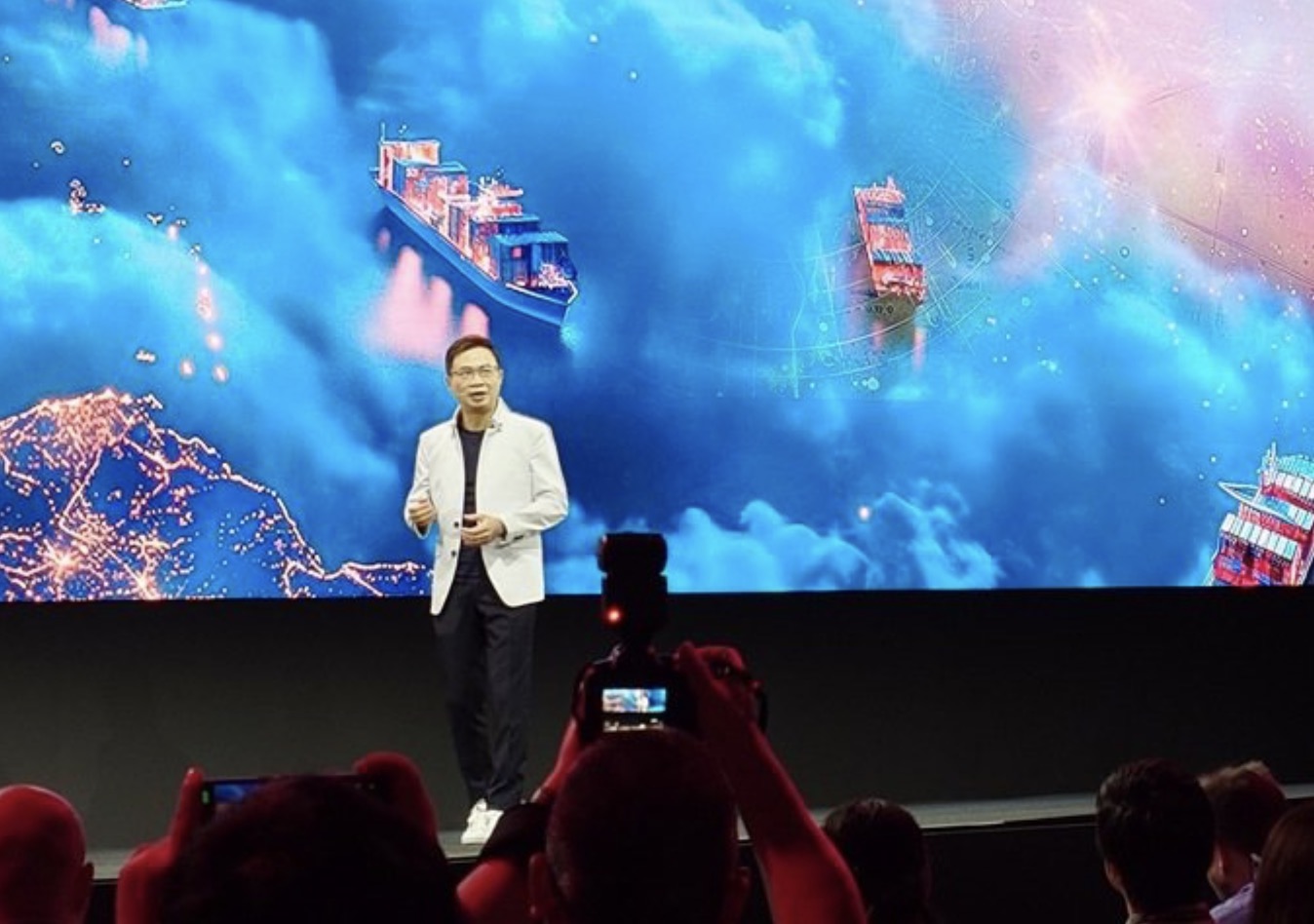 Chủ tịch TAITRA James Huang: “Đài Loan sẽ là trung tâm của cuộc cách mạng AI toàn cầu”