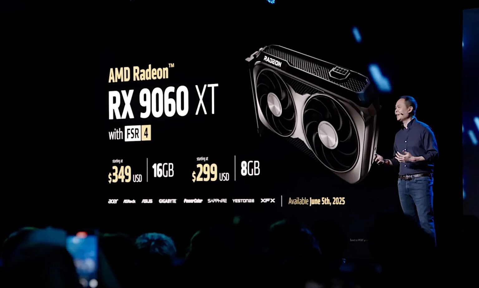 COMPUTEX 2025: AMD ra mắt dòng card đồ họa và bộ vi xử lý tiên tiến, định hình tính toán AI COMPUTEX 2025: AMD ra mắt dòng card đồ họa và bộ vi xử lý tiên tiến, định hình tính toán AI