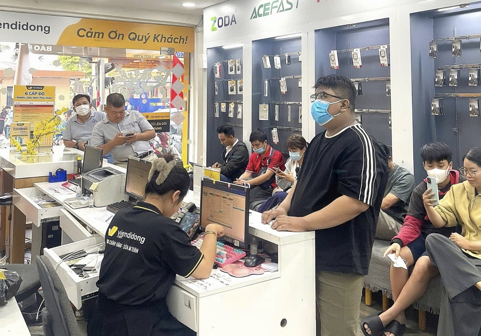 Thử iPhone cũ miễn phí 7 ngày tại Viện Di Động: An tâm trải nghiệm, thoải mái chọn lựa Thử iPhone cũ miễn phí 7 ngày tại Viện Di Động: An tâm trải nghiệm, thoải mái chọn lựa