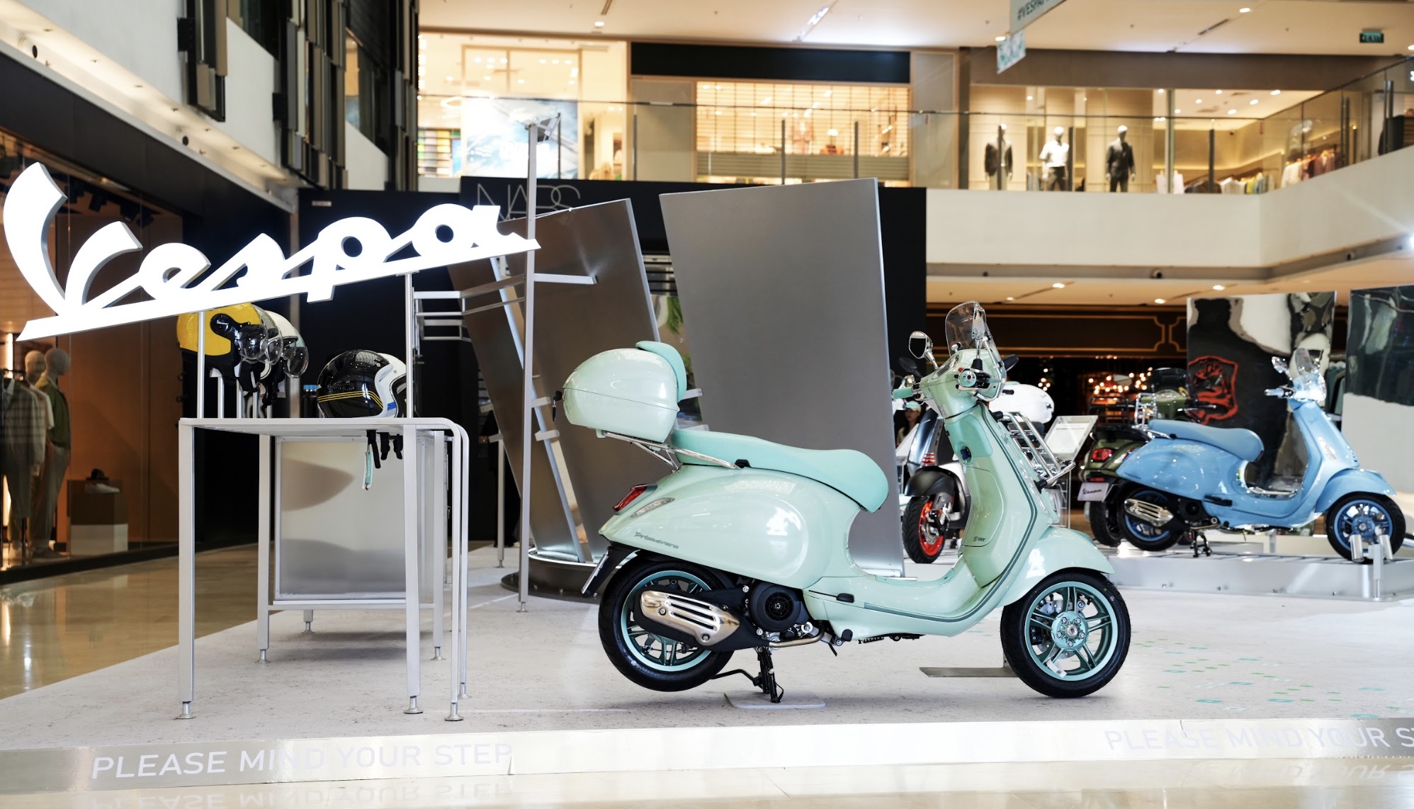 Piaggio Việt Nam mở triển lãm nghệ thuật Vespa thế hệ mới tại TP.HCM