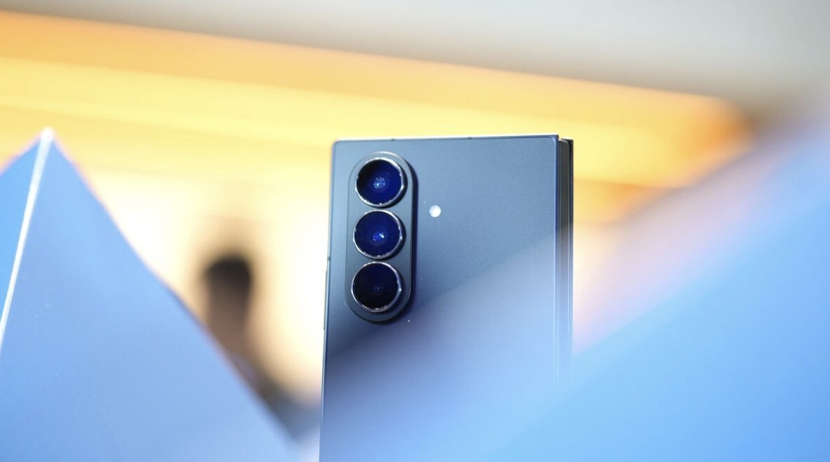 Samsung chính thức ra mắt Galaxy Z Fold7 và Z Flip7: Bước tiến mới của điện thoại gập AI