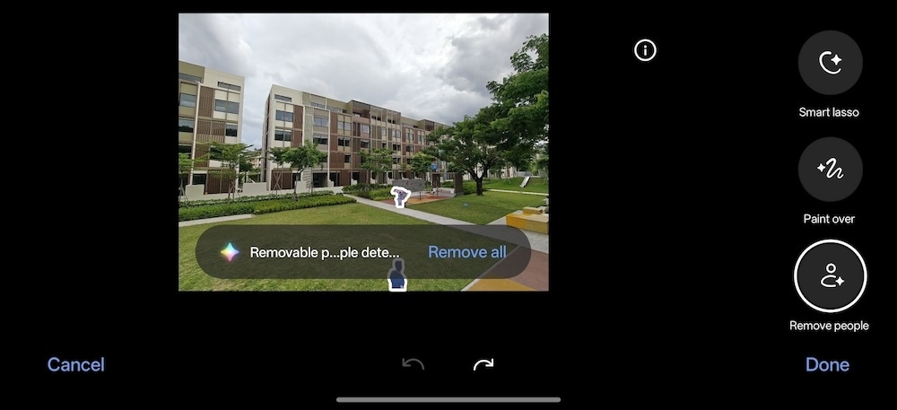 Một trong những tính năng chỉnh sửa AI thú vị - xoá người và vật thể không mong muốn trong khung hình...