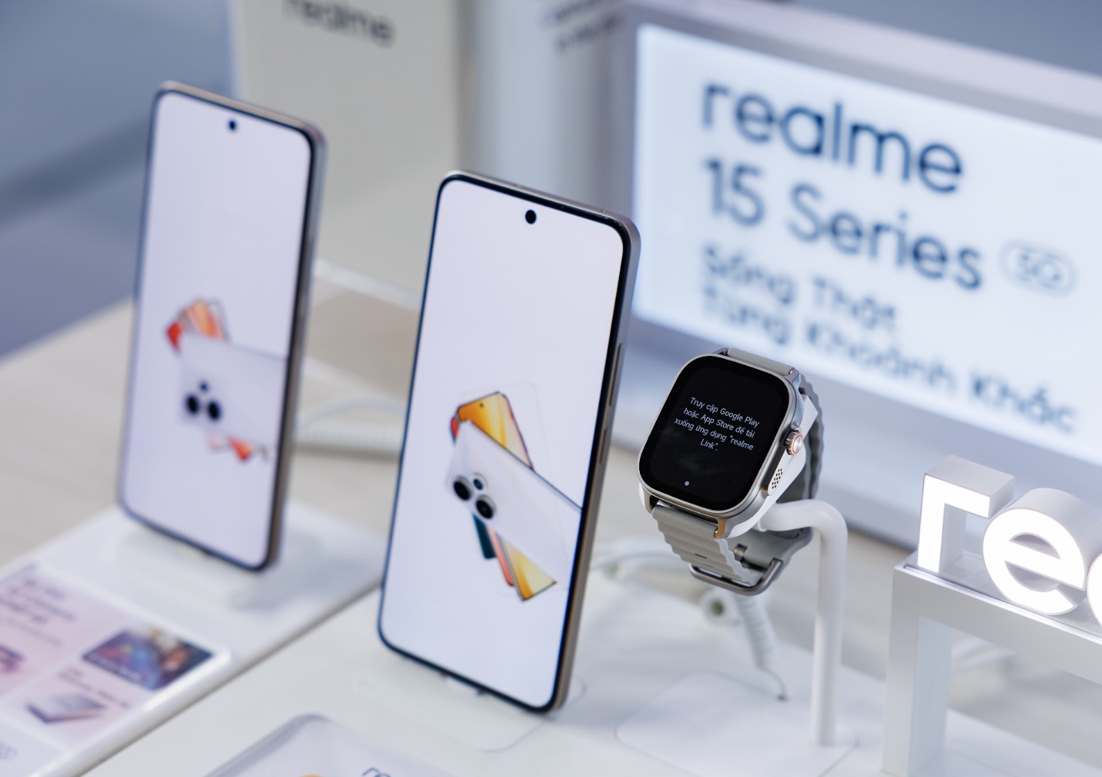 realme 15 Series ra mắt: Đưa AI vào trung tâm trải nghiệm smartphone tầm trung, giá từ 8,99 triệu đồng