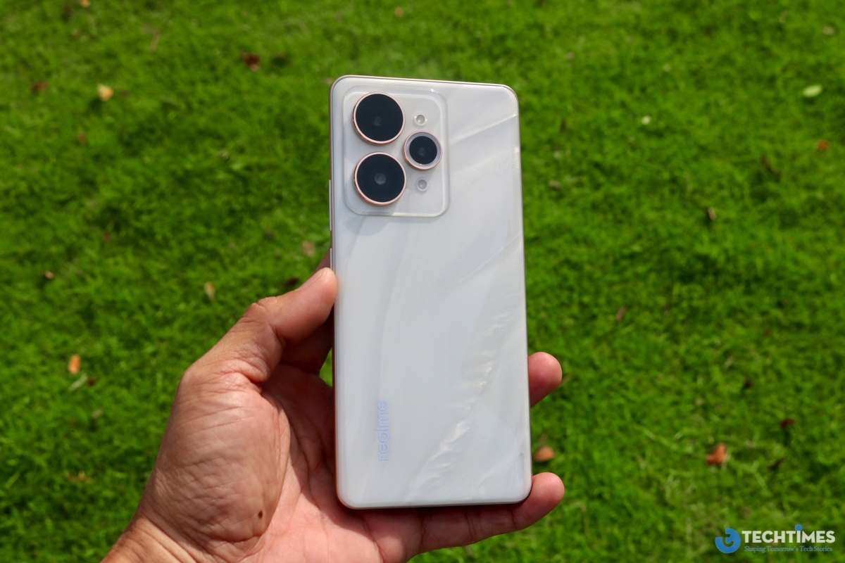 realme 15 pro techtimes 28 TechWire Vietnam Đánh giá chi tiết Realme 15 Pro 5G: Bước tiến vượt bậc trong phân khúc tầm trung năm 2025