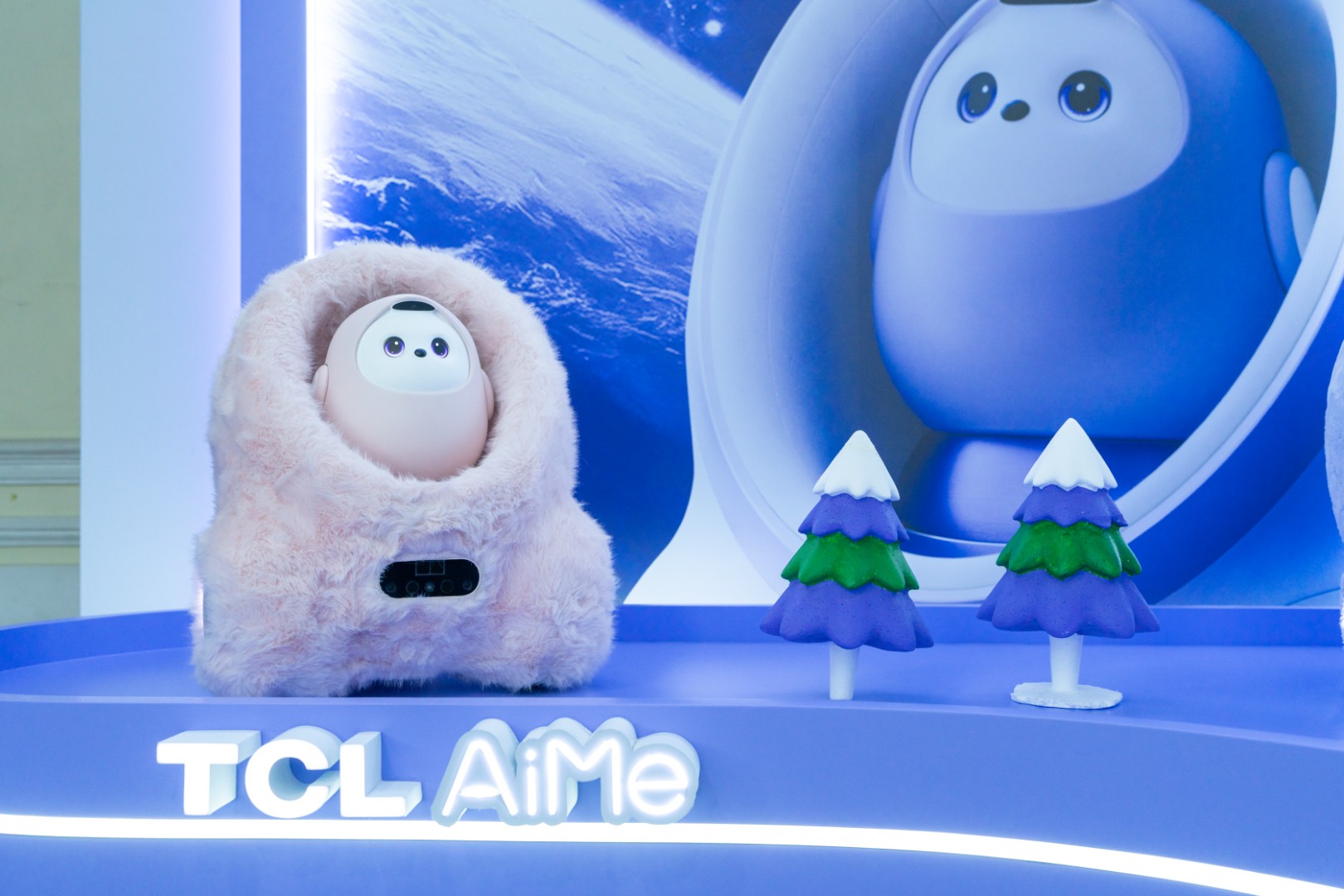 DSC9446 TechWire Vietnam TCL ra mắt TV SQD-Mini LED, A400 Series phong cách cùng robot AiMe