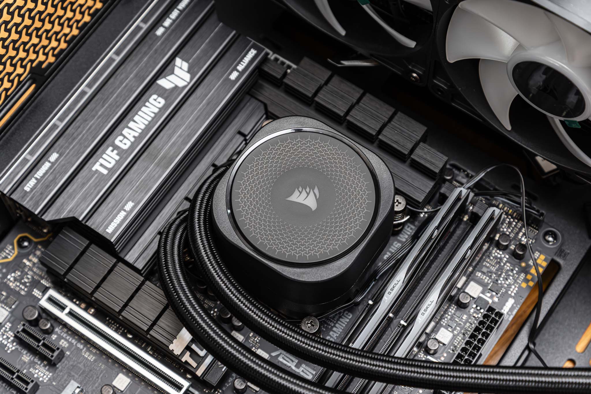 corsair nautilus 360 rs argb techwire 15 TechWire Vietnam Đánh giá tản nhiệt nước AIO CORSAIR NAUTILUS 360 RS ARGB