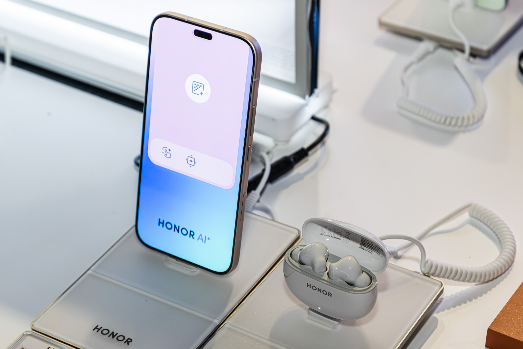 honor 600 series 5g techwire 8 TechWire Vietnam HONOR 600 Series ra mắt, pin 7000 mAh, màn hình độ sáng tối đa 8000 nits