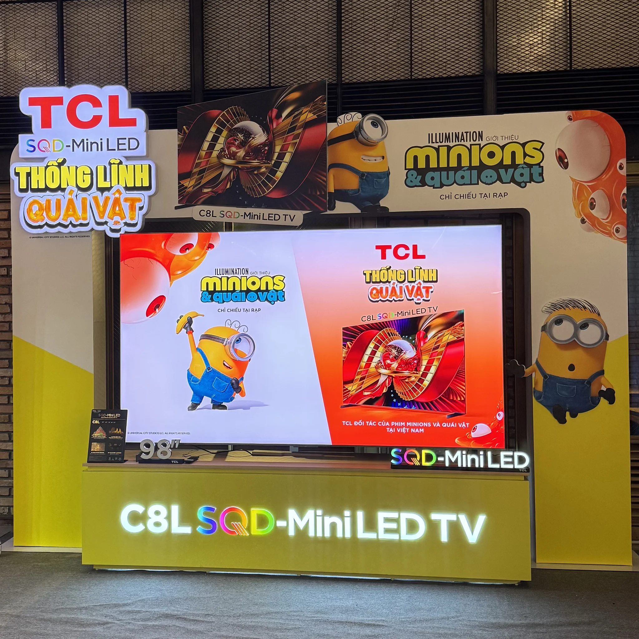 TCL bắt tay CGV đưa rạp phim về nhà chung với TV C8L Mini LED và bom tấn Minions TCL C8L SQD-Mini LED