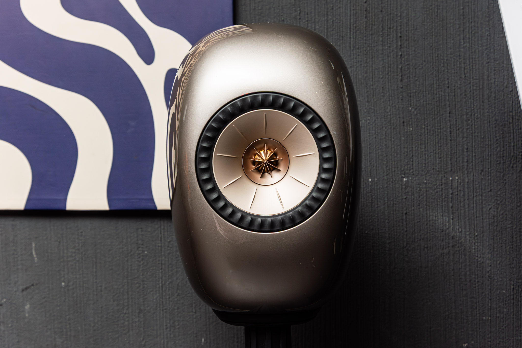 kef ls luxe 10 TechWire Vietnam KEF LS LUXE: Loa không dây trăm triệu với công nghệ VECO và siêu vật liệu MAT