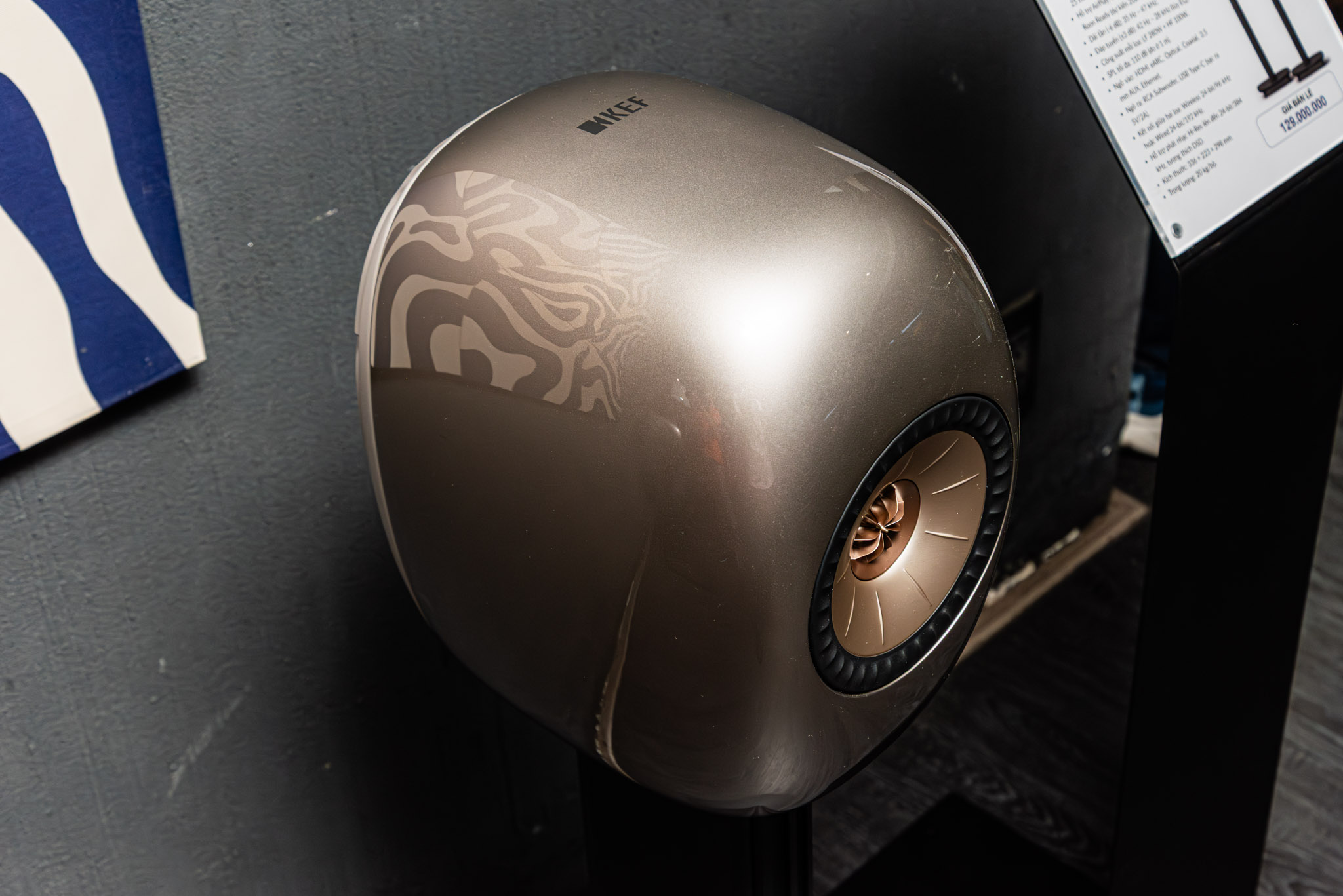 kef ls luxe 12 TechWire Vietnam KEF LS LUXE: Loa không dây trăm triệu với công nghệ VECO và siêu vật liệu MAT