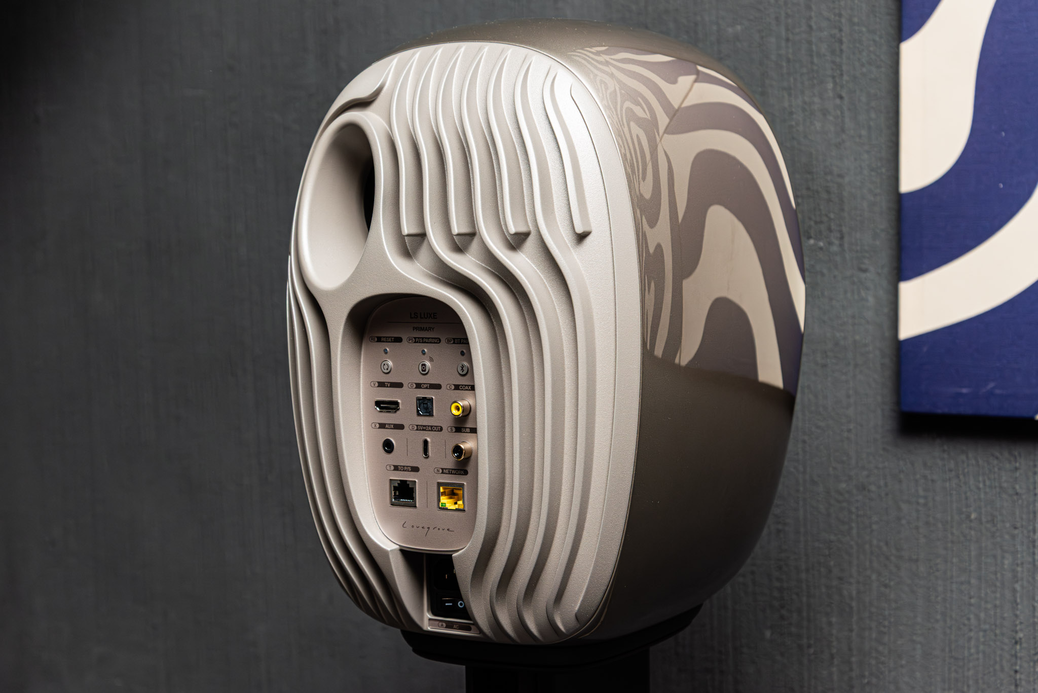 kef ls luxe 18 TechWire Vietnam KEF LS LUXE: Loa không dây trăm triệu với công nghệ VECO và siêu vật liệu MAT