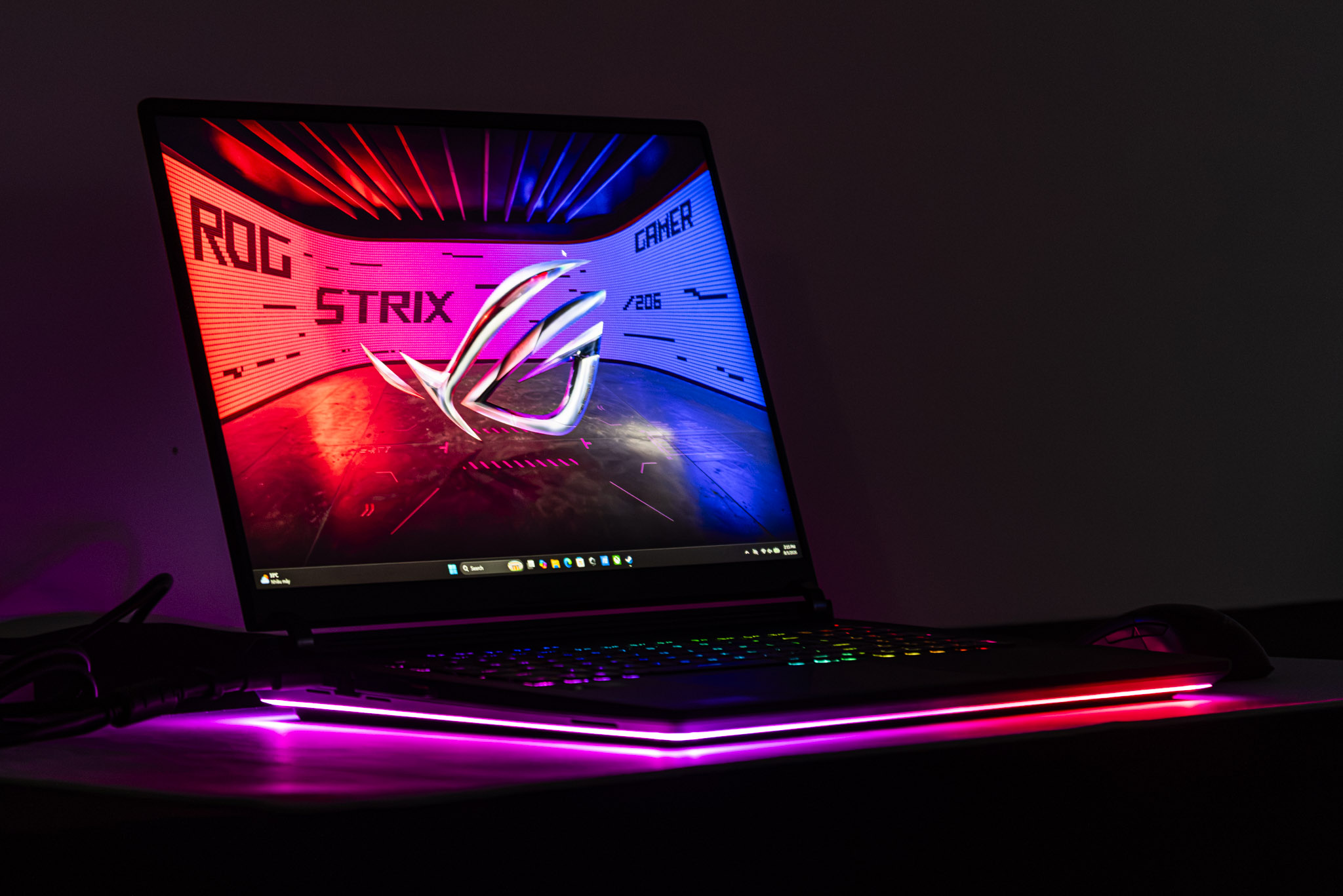 ASUS ROG Strix SCAR 18 (2026): Màn hình Mini-LED 4K 240Hz, đồ họa RTX 5090, giá gần 180 triệu đồng ASUS ROG Strix SCAR 18 (2026)